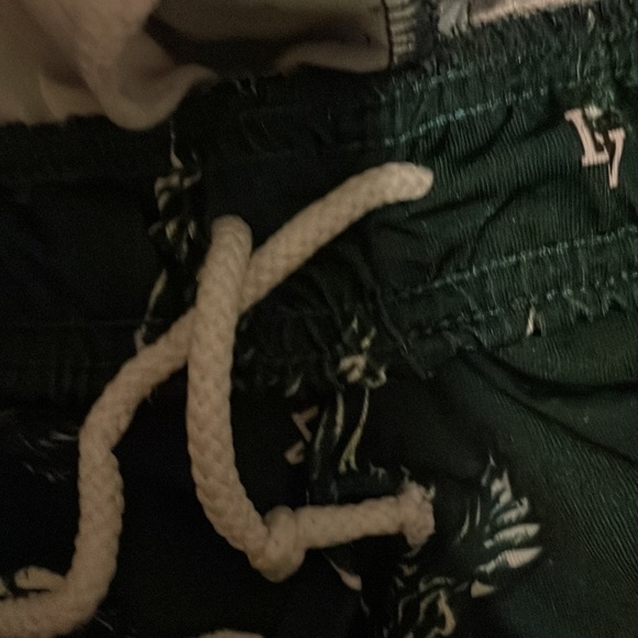 LV Falcon lacrosse shorts pockets drawstring waist falcons youth medium - Picture 4 of 6